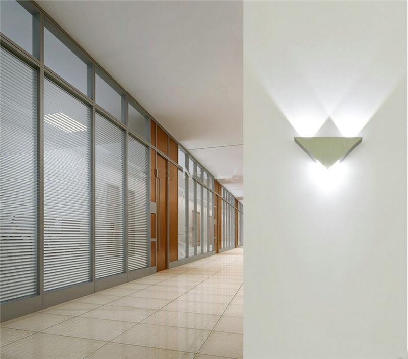 Moderne LED Driehoek Wandlamp