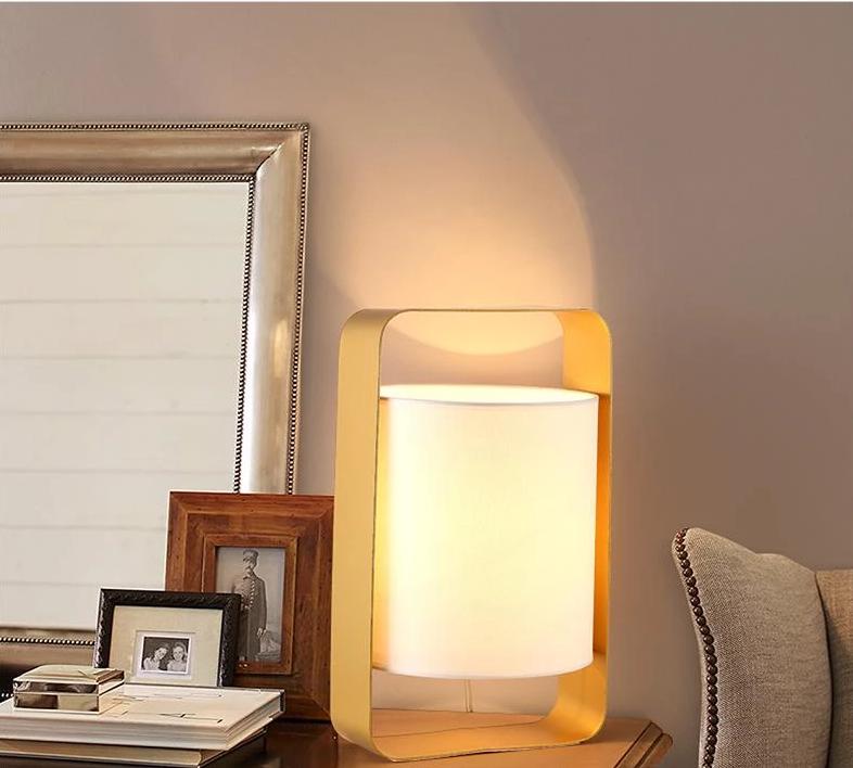 Nate - Moderne Frame Zwevende Lantaarn Bureaulamp