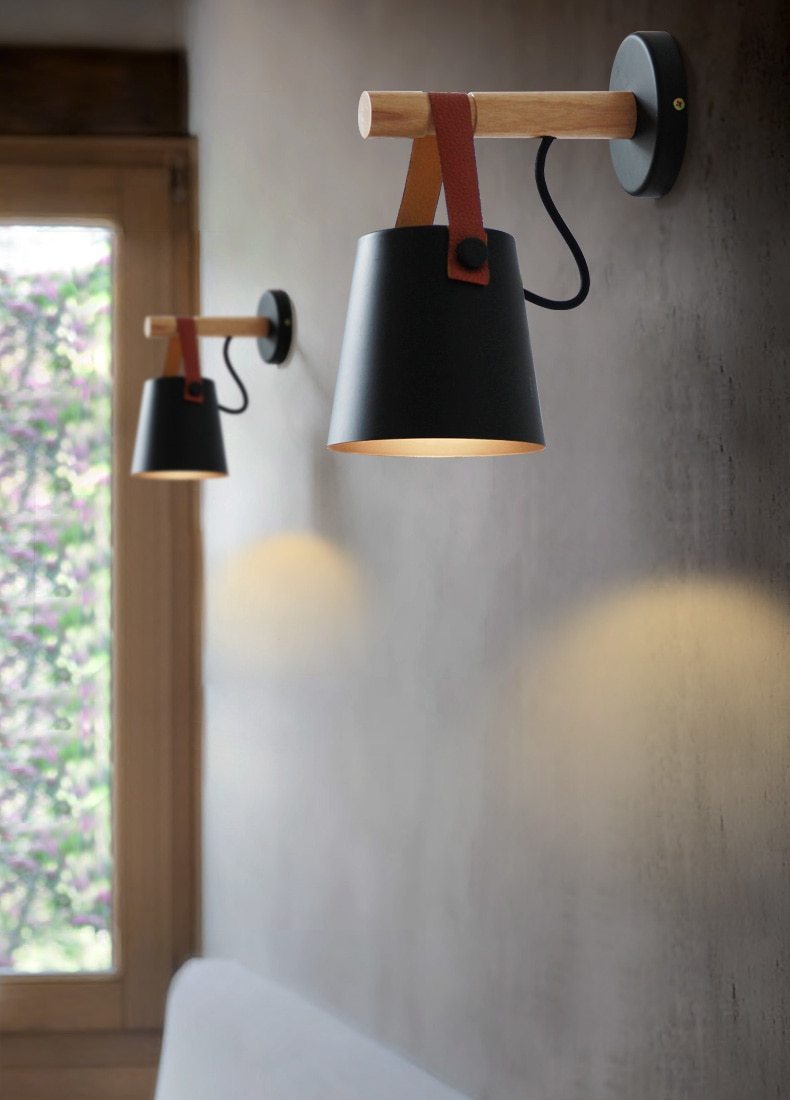 Noordse Houten Hangende Wandlamp