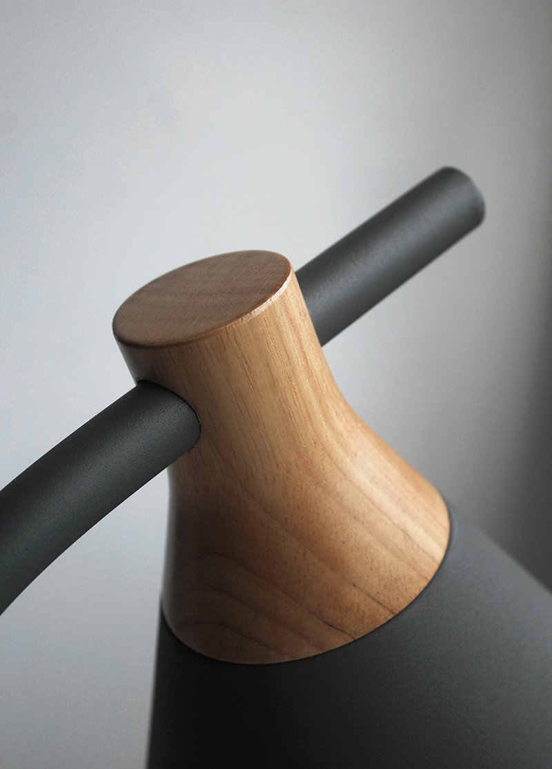 Patriam - Moderne Scandinavische bureaulamp